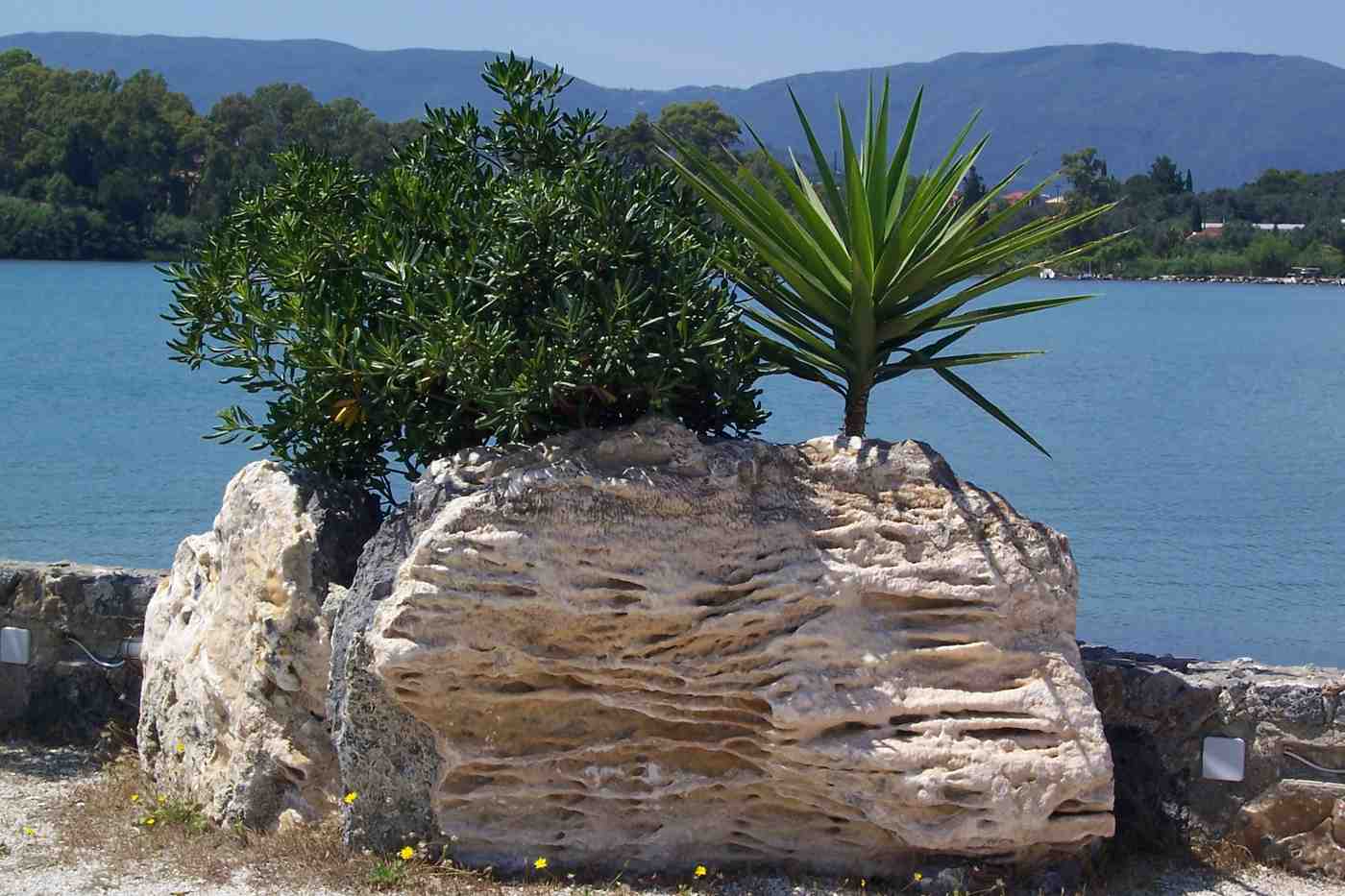 Kommeno guide — the Kommeno peninsula on Gouvia bay